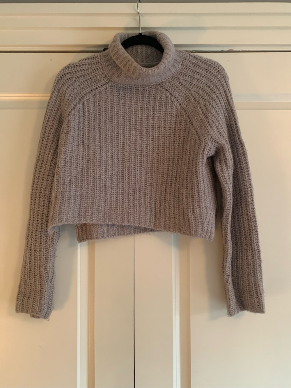 Abercrombie & Fitch Cropped Turtleneck Sweater - Light Lavender